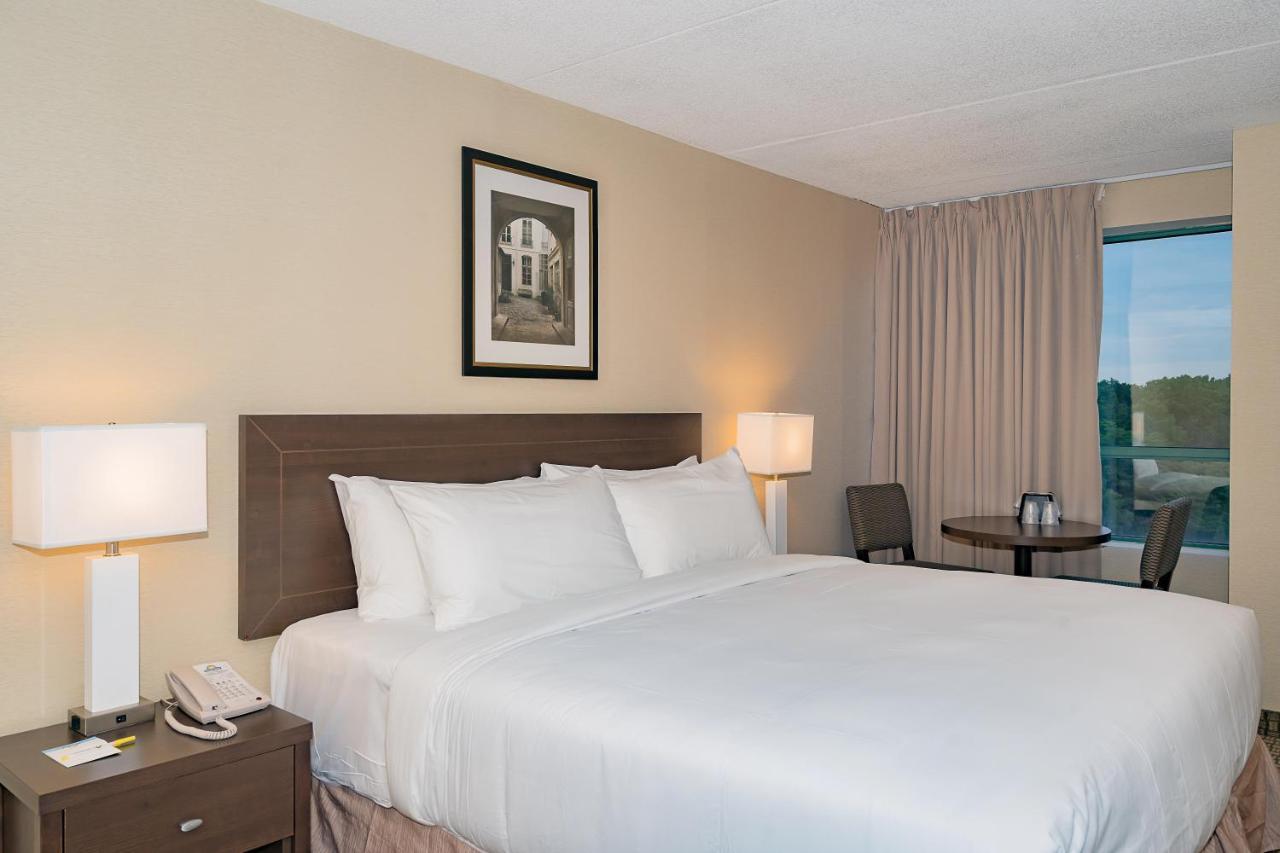 Days Inn By Wyndham Niagara Falls Lundys Lane Bagian luar foto