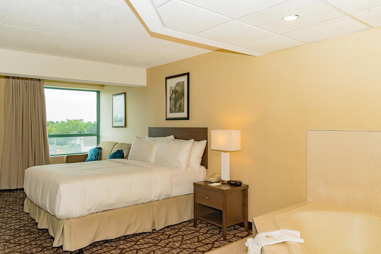Days Inn By Wyndham Niagara Falls Lundys Lane Bagian luar foto