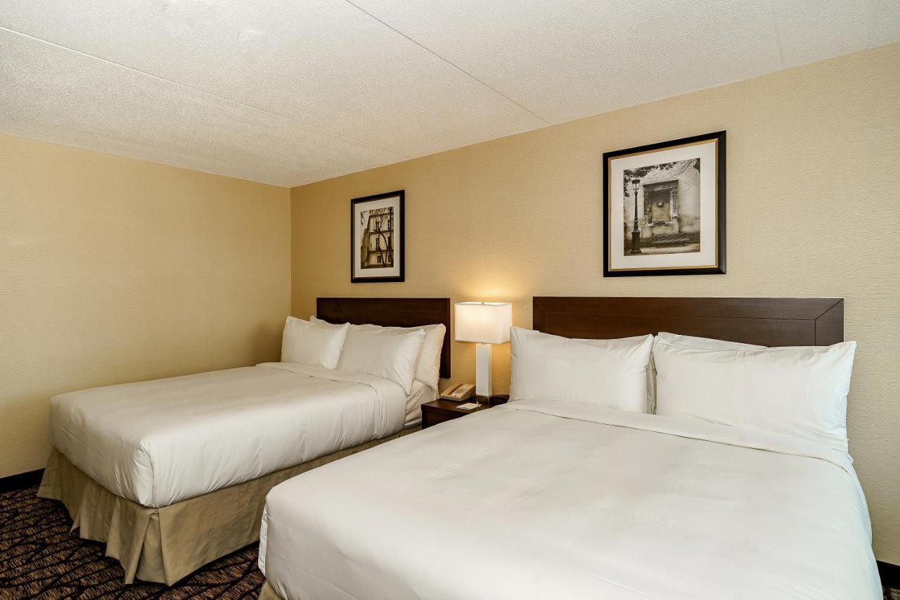 Days Inn By Wyndham Niagara Falls Lundys Lane Bagian luar foto